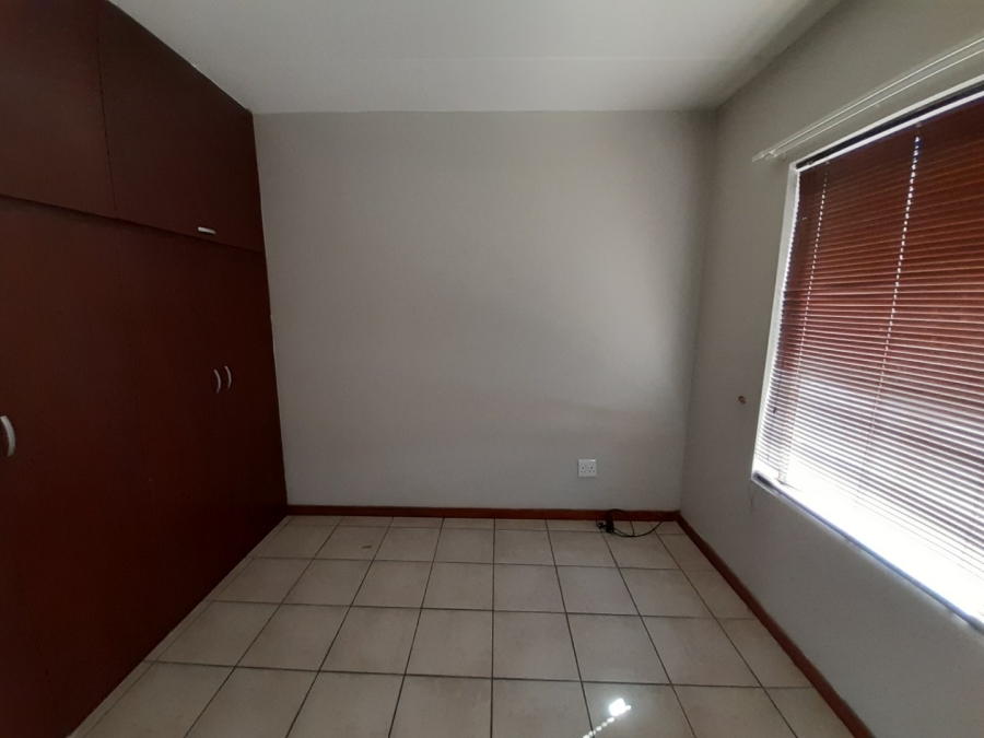 2 Bedroom Property for Sale in Bult South North West